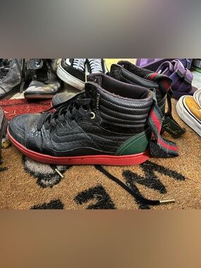 Vans crooks and castles 2010 hi top vans